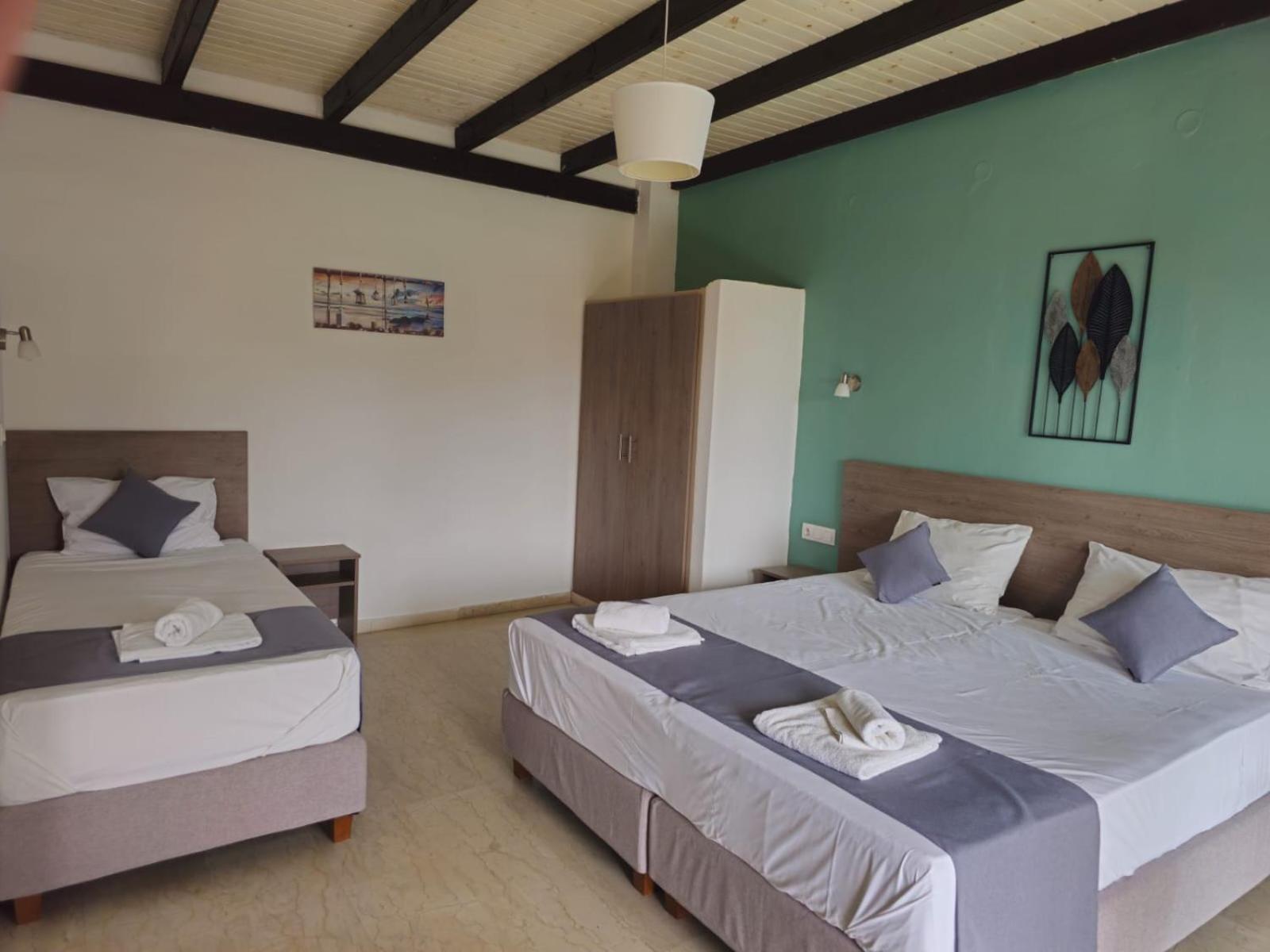Gardelis Gardens Apartment Benitses  Room photo
